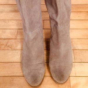 Nine West tan suede boot size 6